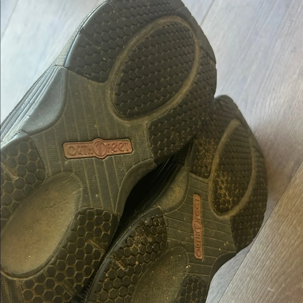OrthoFeet Black Athletic Shoes ! 9.5